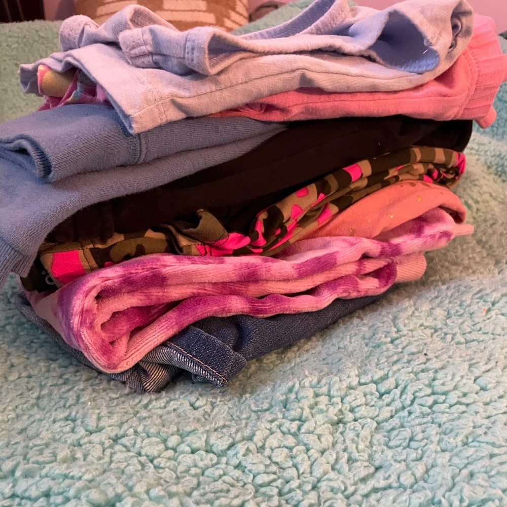 Miscellaneous toddler clothing bundle of 10 pieces.